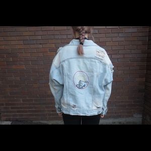 Mountain embroidered jean jacket